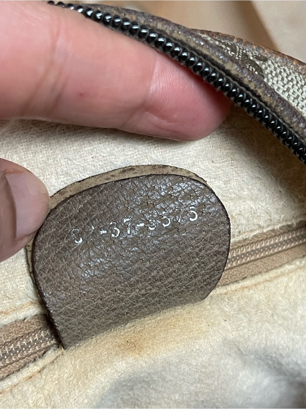 Authentic GUCCI vintage GG canvas crossbody bag - Picture 12 of 12